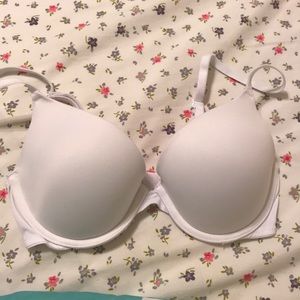 White push up bra from pink